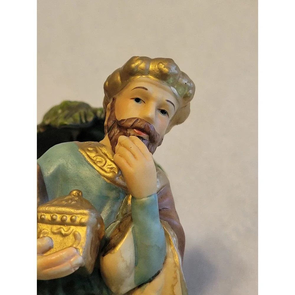 Avon Nativity Figurine Holiday Treasures Three Wise Men Porcelain Multicolor 6in